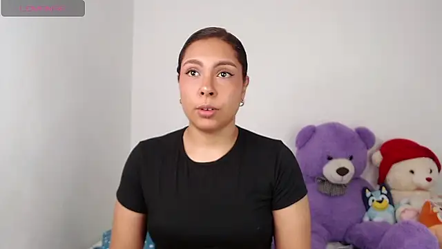 ViolettaMiller  online show from January 8, 2026, 3:01 am