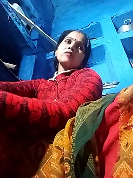 Jooli xx online show from January 6, 2026, 12:53 pm