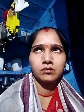 Jooli xx online show from April 8, 2026, 4:19 pm