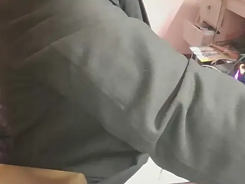 Snapshot of yourboy1794 chatting on February 7, 2026, 5:21 pm yourboy1794 online show from February 7, 2026, 5:21 pm