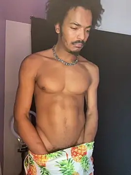 TRILLAHUNG online show from March 26, 2026, 8:18 pm