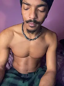 TRILLAHUNG online show from April 3, 2026, 3:24 am