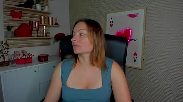 Snapshot of angelaSamt chatting on July 9, 2026, 5:52 am angelaSamt online show from July 9, 2026, 5:52 am