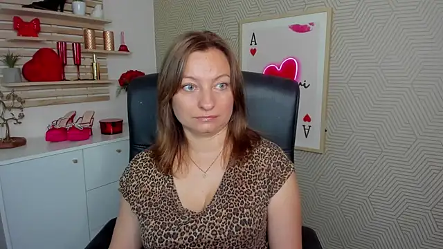 Snapshot of angelaSamt chatting on July 14, 2026, 5:34 am angelaSamt online show from July 14, 2026, 5:34 am