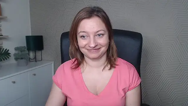 angelaSamt online show from November 26, 2025, 6:57 am