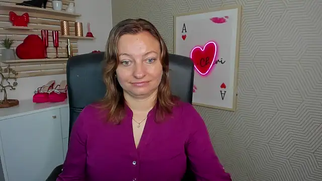 Snapshot of angelaSamt chatting on July 13, 2026, 5:51 am angelaSamt online show from July 13, 2026, 5:51 am
