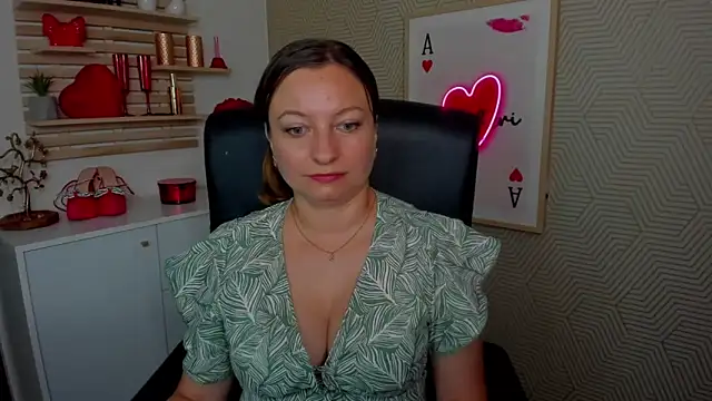 Snapshot of angelaSamt chatting on June 30, 2026, 5:40 am angelaSamt online show from June 30, 2026, 5:40 am
