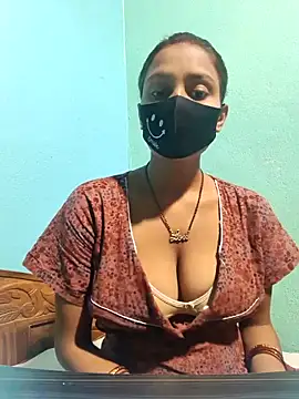 posewith online show from October 24, 2025, 6:45 am