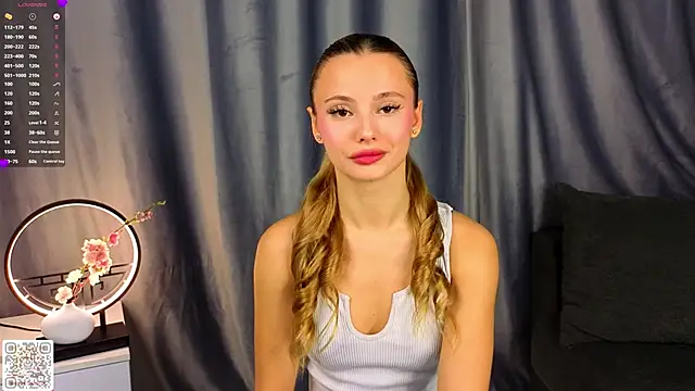 Snapshot of NaughtySeraphine chatting on February 25, 2026, 5:07 am NaughtySeraphine online show from February 25, 2026, 5:07 am