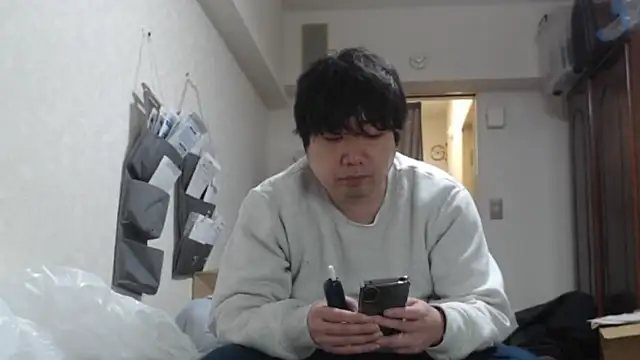 Snapshot of raterate555 chatting on March 4, 2026, 11:40 am raterate555 online show from March 4, 2026, 11:40 am