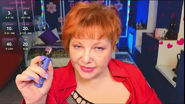 Kira Kenett online show from February 10, 2026, 4:39 pm