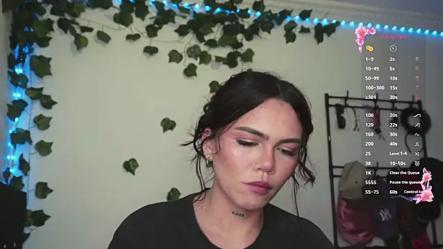 nina cat420 online show from February 3, 2026, 7:46 am