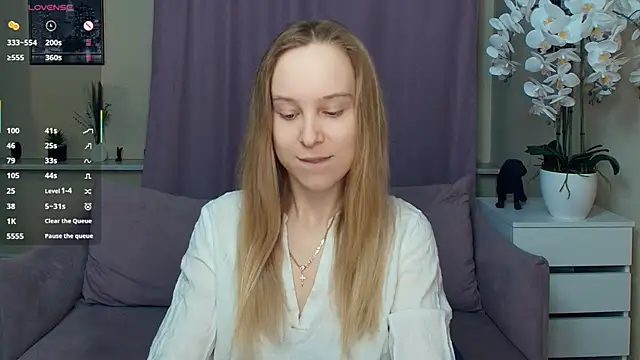 SoonMoor online show from March 13, 2026, 6:46 pm