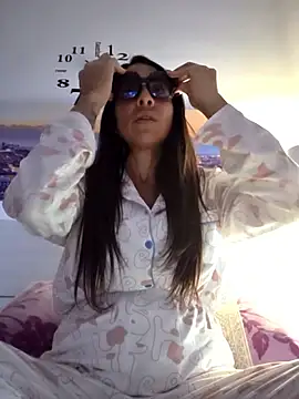 Snapshot of sexy7883 chatting on December 19, 2025, 9:06 pm sexy7883 online show from December 19, 2025, 9:06 pm