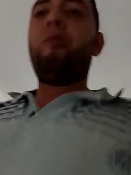 angelitocalientico online show from October 23, 2025, 2:43 am