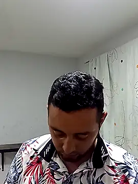 angelitocalientico online show from October 26, 2025, 12:00 am