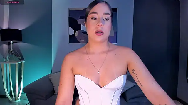 SussyBellX online show from October 3, 2025, 8:10 pm