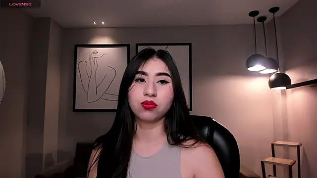 MayaMoretti  online show from November 7, 2025, 3:22 am