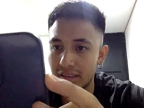 KianxxTeach online show from October 29, 2025, 1:15 am