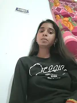 Hot-Soniya2 online show from October 26, 2025, 7:53 am