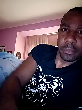 Snapshot of estrogeni chatting on April 17, 2026, 6:16 am estrogeni online show from April 17, 2026, 6:16 am