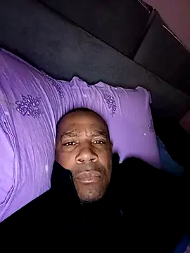 Snapshot of estrogeni chatting on April 1, 2026, 6:26 am estrogeni online show from April 1, 2026, 6:26 am