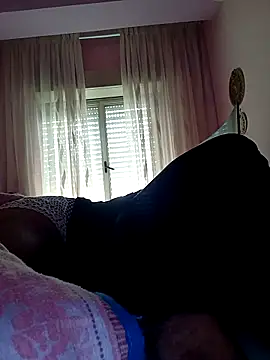 Snapshot of estrogeni chatting on April 11, 2026, 6:32 am estrogeni online show from April 11, 2026, 6:32 am