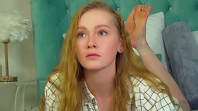 Snapshot of AgataFoxley chatting on January 19, 2026, 6:39 am AgataFoxley online show from January 19, 2026, 6:39 am