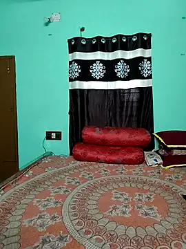 naughty nataasa online show from December 3, 2025, 6:25 am