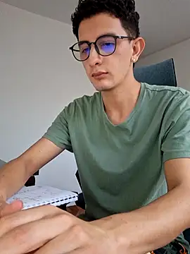 STEVAN RXX online show from October 10, 2025, 9:37 pm