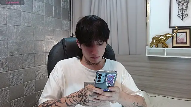 Iantwink18 online show from December 15, 2025, 3:34 am