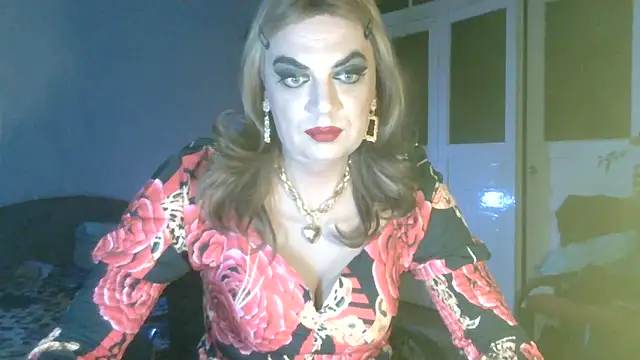 NiraFrost online show from November 6, 2025, 5:50 pm