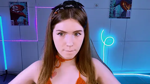 AliceCUNTach online show from September 19, 2025, 5:11 am