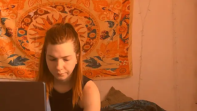 AliceCUNTach online show from June 4, 2026, 5:12 am