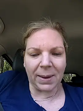 aussiepeaches online show from April 7, 2026, 2:46 am