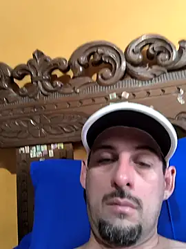 Snapshot of El_Andres_1 chatting on December 18, 2025, 10:13 pm El Andres 1 online show from December 18, 2025, 10:13 pm