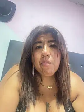 Wenlop online show from December 3, 2025, 9:58 pm