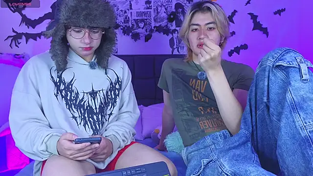 Vamps Lovers online show from October 26, 2025, 1:11 pm