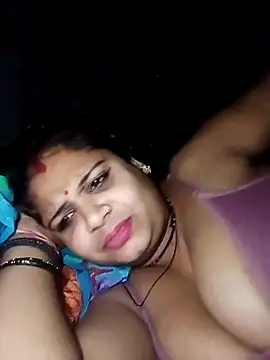 Snapshot of Rani_sahiba chatting on February 3, 2026, 6:46 pm Rani sahiba online show from February 3, 2026, 6:46 pm