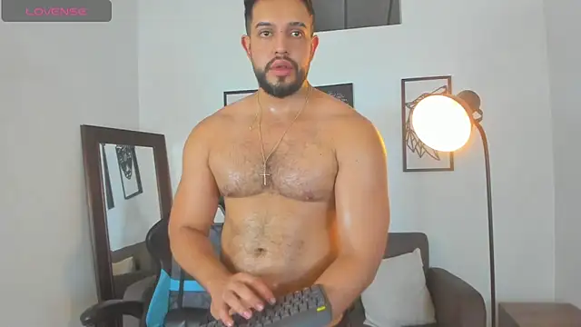 Justin kingX7 online show from December 4, 2025, 9:36 pm