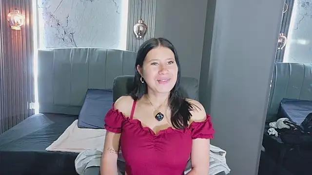 Snapshot of Olivia11_ chatting on May 12, 2026, 12:44 pm Olivia11 online show from May 12, 2026, 12:44 pm