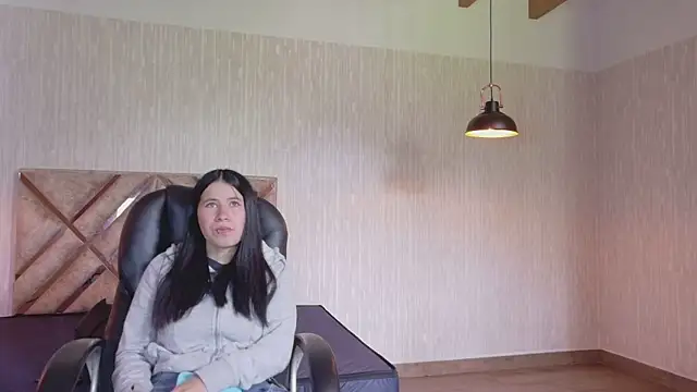 Olivia11  online show from February 20, 2026, 3:03 pm