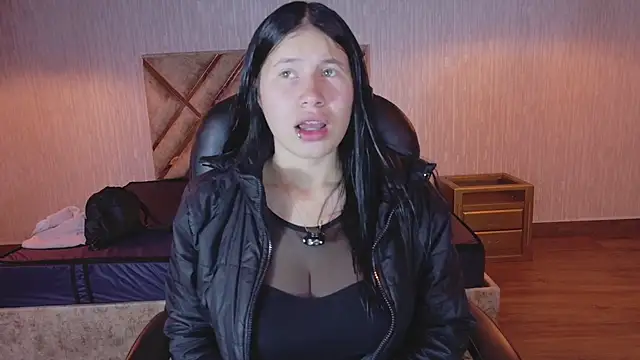 Olivia11  online show from February 23, 2026, 11:33 am