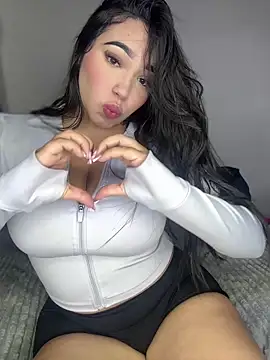 SofiaWildee online show from March 9, 2026, 3:32 am