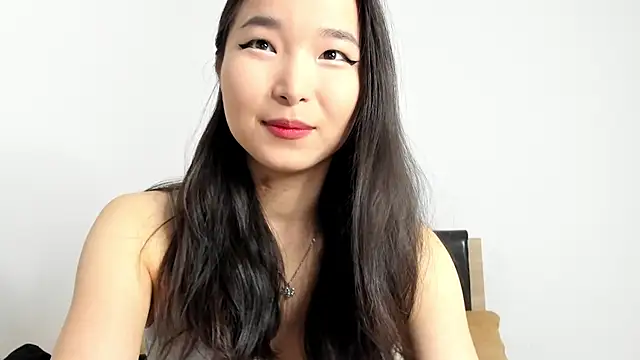 Soyun Mia online show from January 14, 2026, 2:09 pm