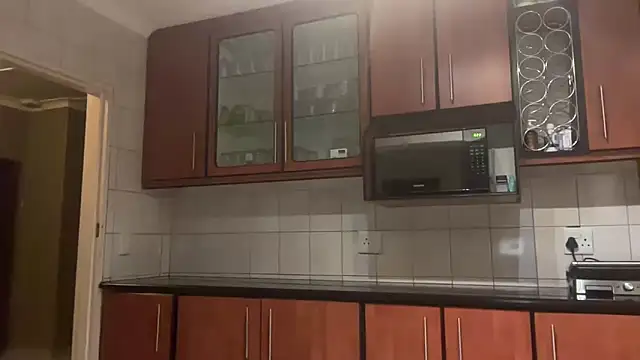 Cianda24 online show from April 11, 2026, 4:09 am