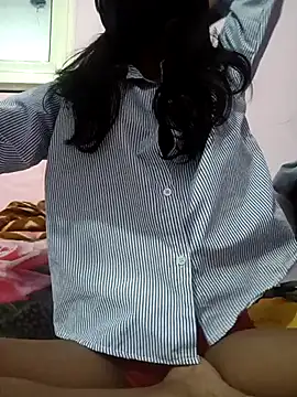 Snapshot of riyaroy9999 chatting on November 18, 2025, 4:21 pm riyaroy9999 online show from November 18, 2025, 4:21 pm