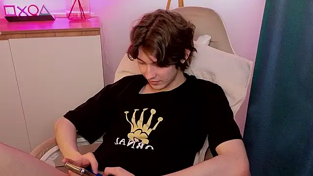  Den1s  online show from February 20, 2026, 12:51 pm