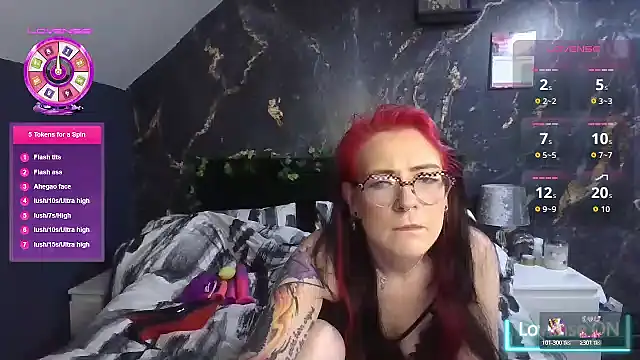 Snapshot of Harley-Moon chatting on October 22, 2025, 9:57 pm Harley-Moon online show from October 22, 2025, 9:57 pm