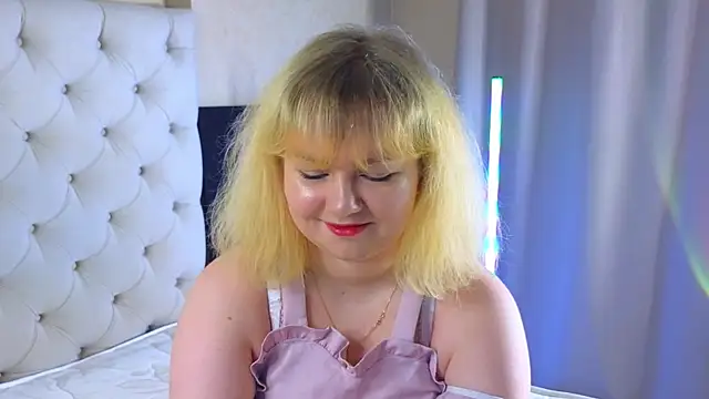 DianaJacobs online show from November 27, 2025, 8:26 am